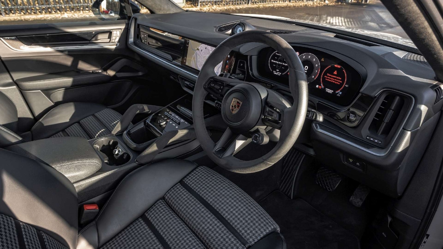 Used Porsche Cayenne 2024 for sale - 77233048: Photo 17