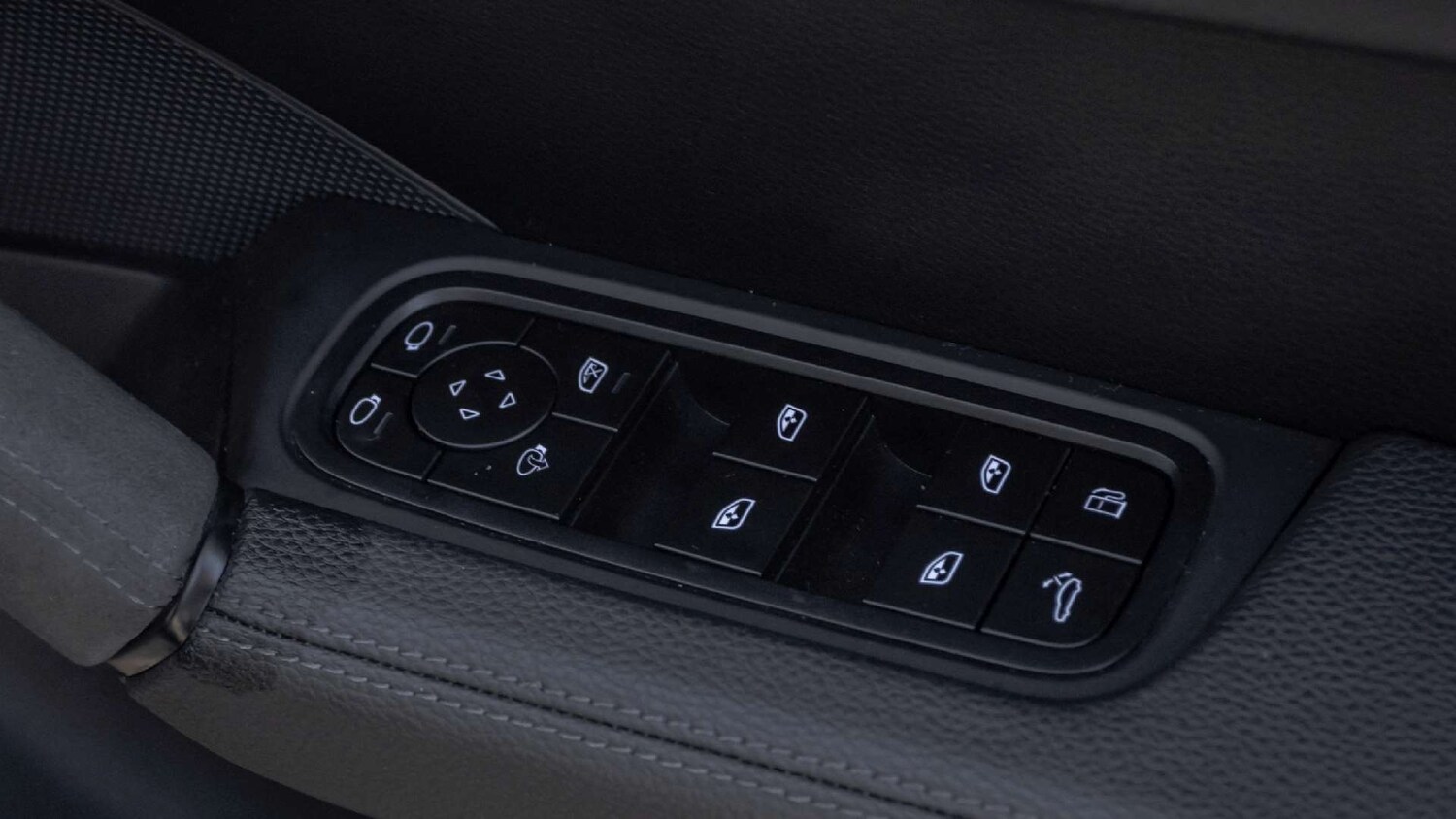 Used Porsche Cayenne 2024 for sale - 77233048: Photo 30