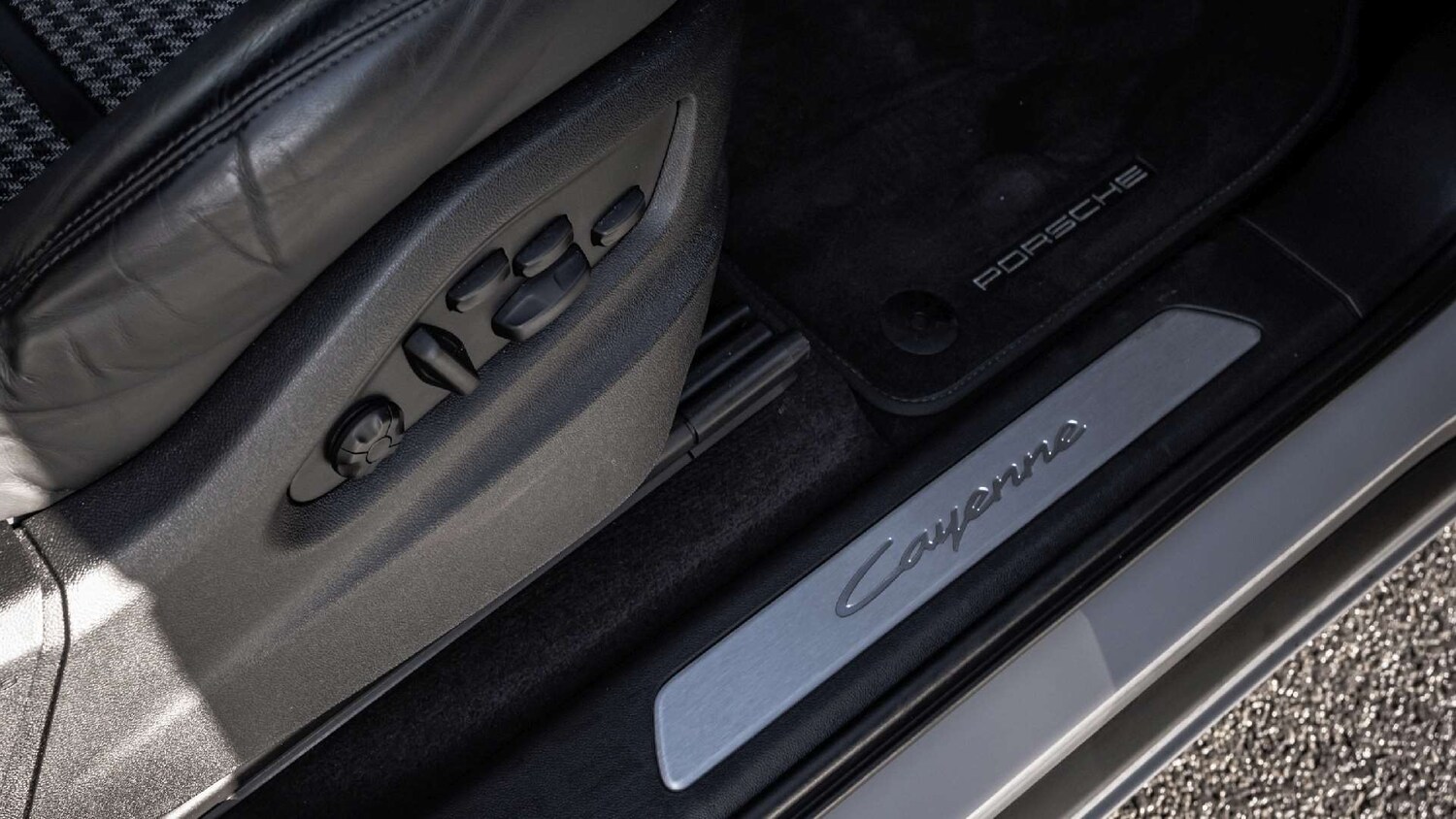 Used Porsche Cayenne 2024 for sale - 77233048: Photo 33