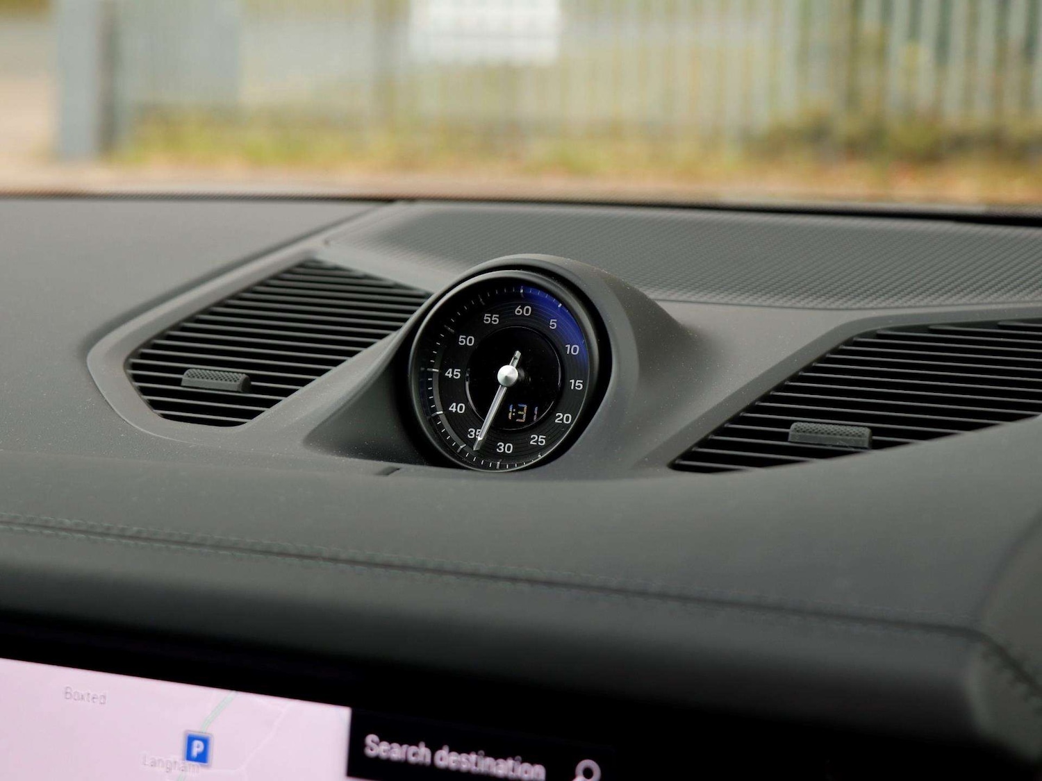 Used Porsche Cayenne 2025 for sale - 76401401: Photo 12