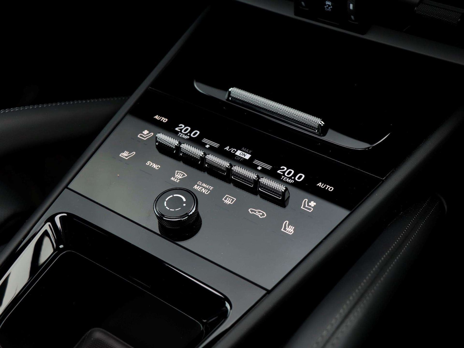 Used Porsche Cayenne 2025 for sale - 76401401: Photo 15