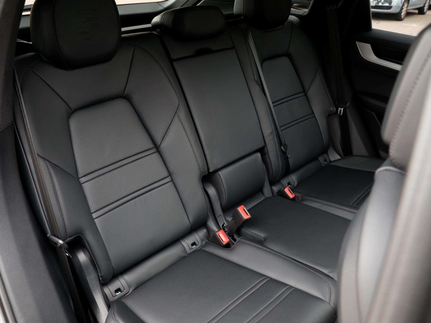 Used Porsche Cayenne 2025 for sale - 76401401: Photo 27