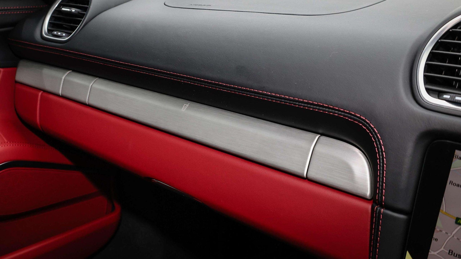 Used Porsche Cayman 2024 for sale - 77158435: Photo 18