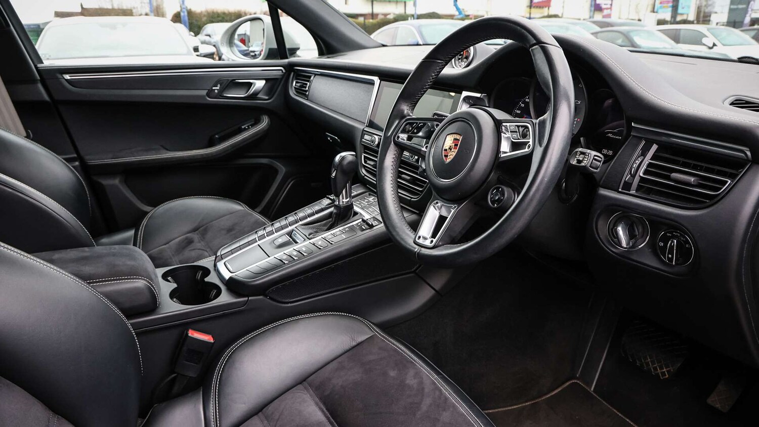 Used Porsche Macan 2020 for sale - 78161373: Photo 12