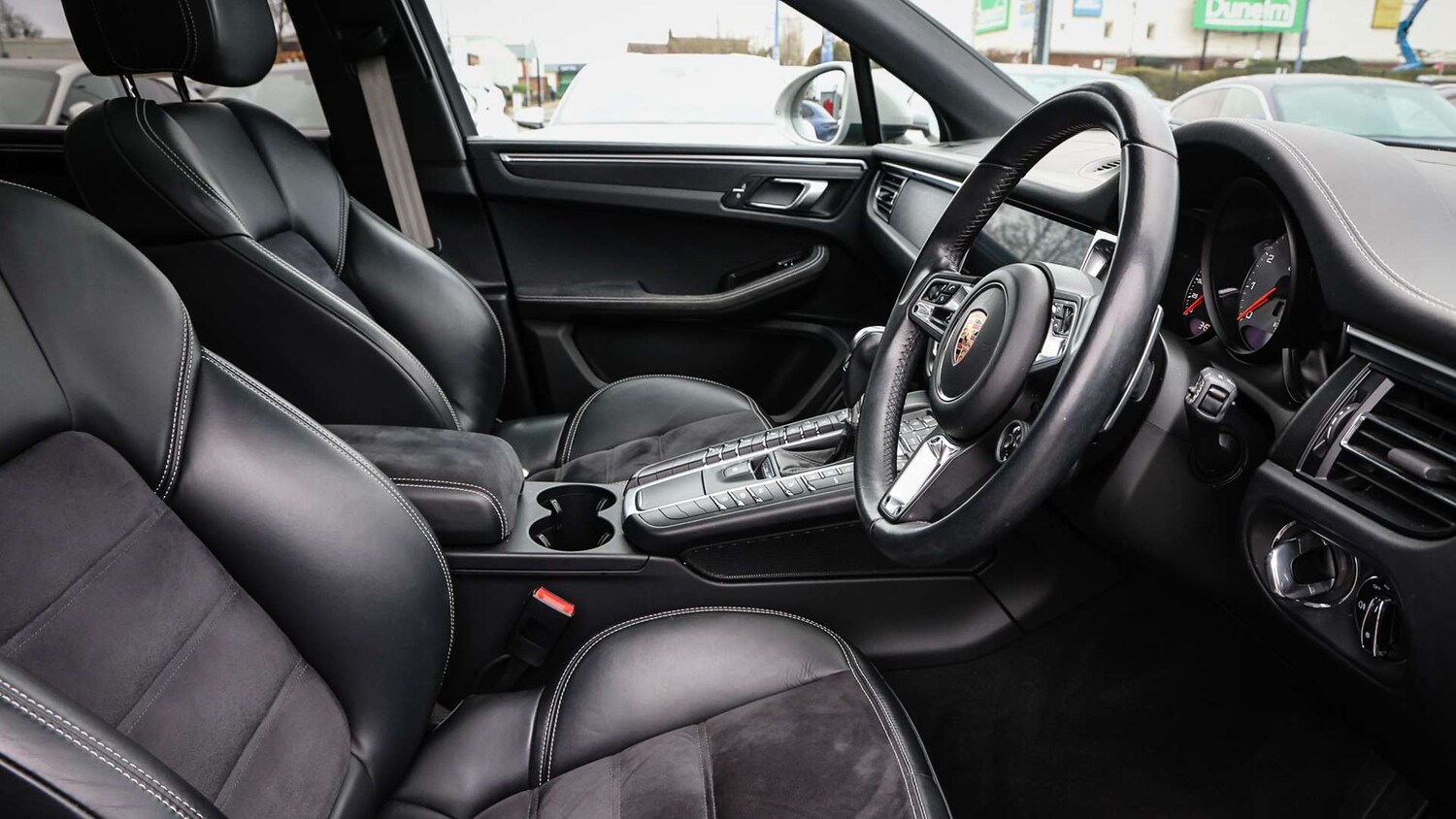 Used Porsche Macan 2020 for sale - 78161373: Photo 13