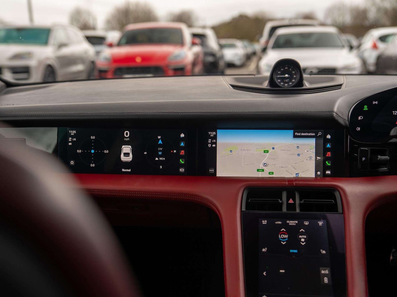 Used Porsche Taycan 2022 for sale - 77913697: Photo 18