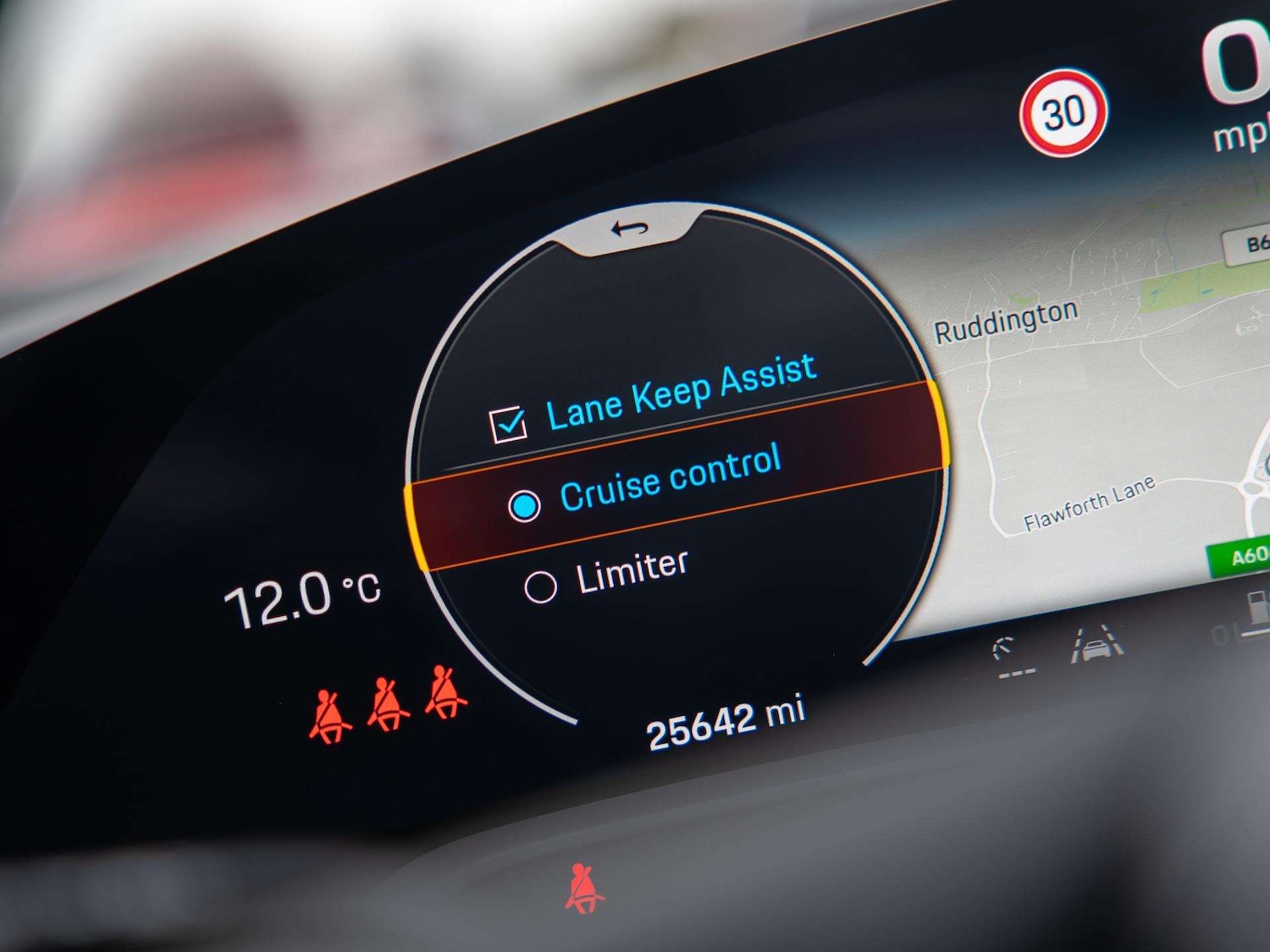 Used Porsche Taycan 2022 for sale - 77913697: Photo 24