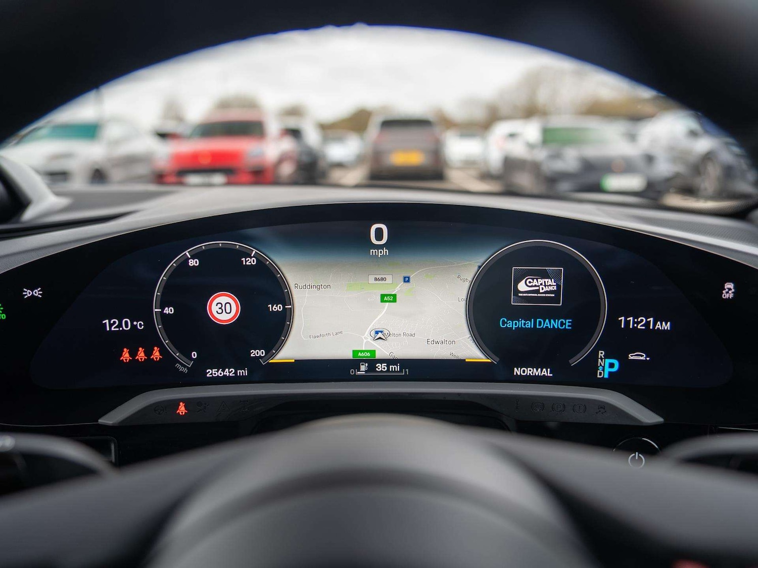 Used Porsche Taycan 2022 for sale - 77913697: Photo 27