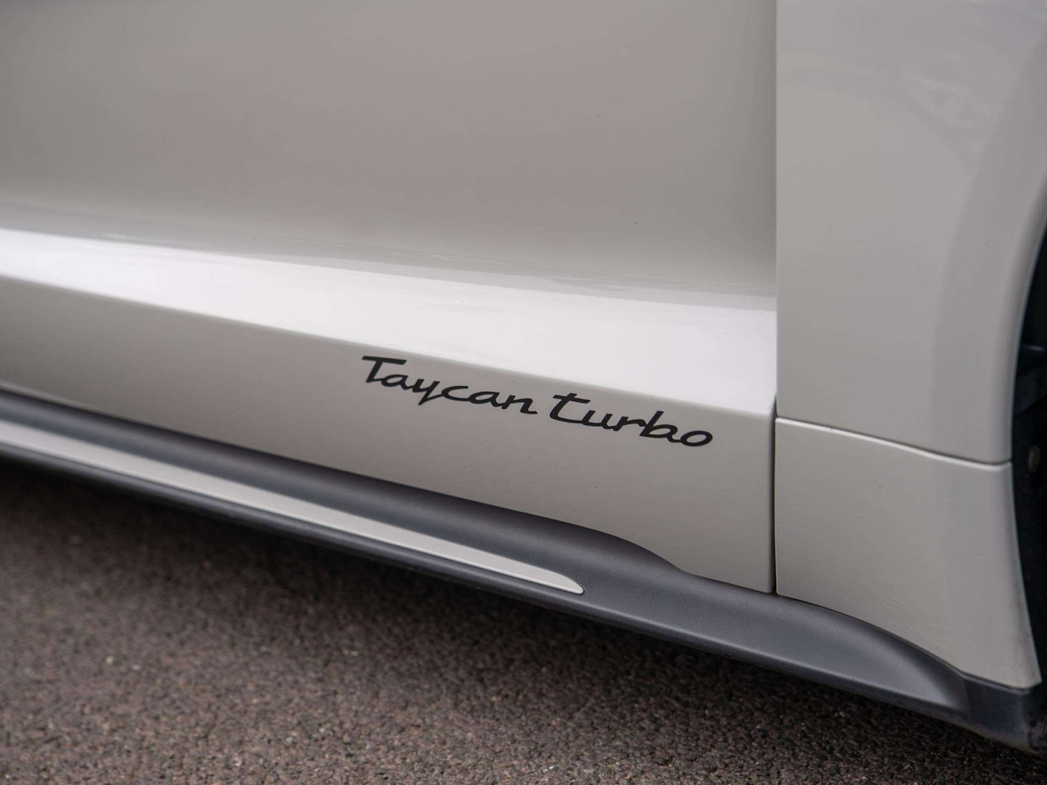 Used Porsche Taycan 2022 for sale - 77913697: Photo 31