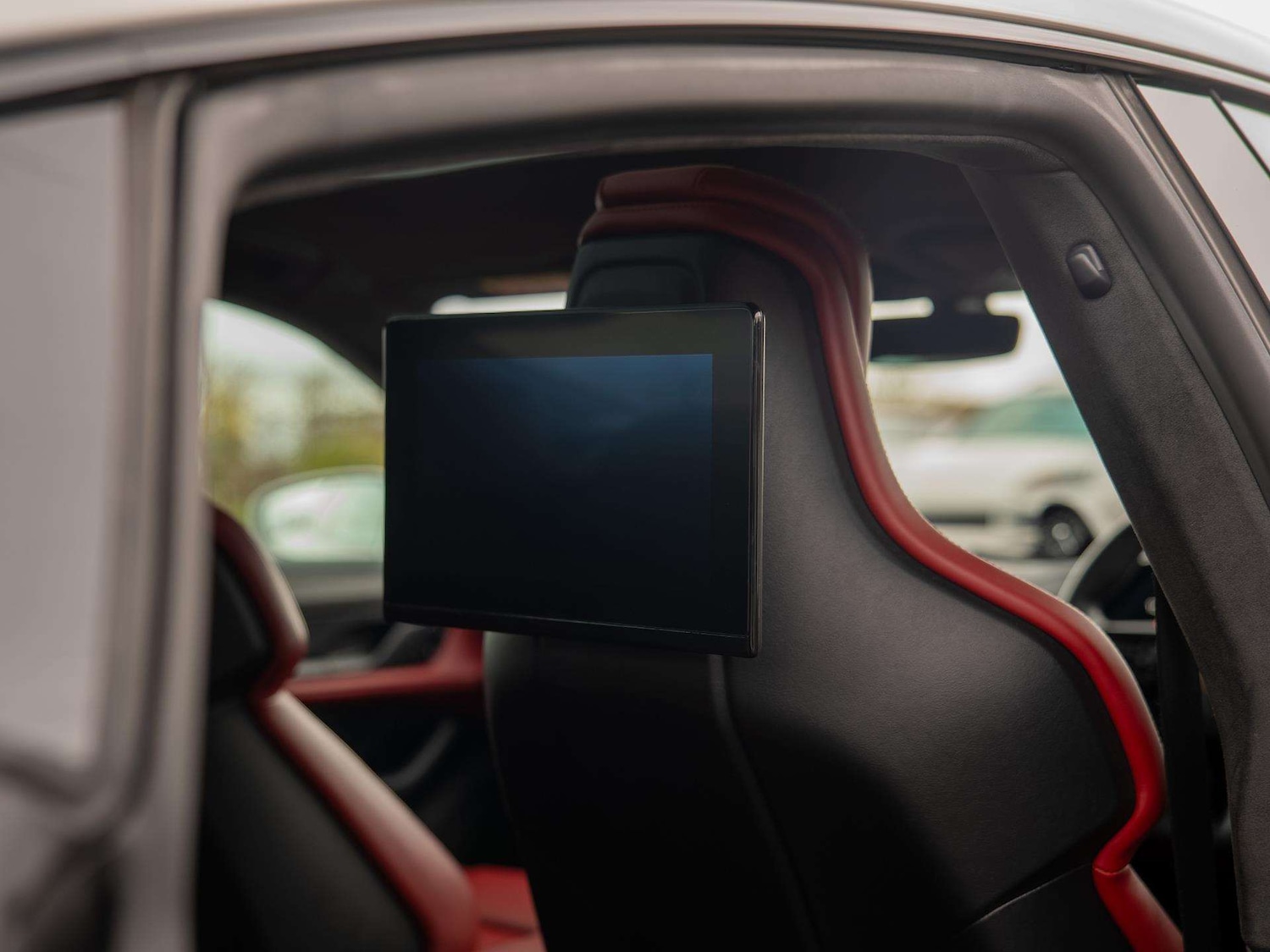 Used Porsche Taycan 2022 for sale - 77913697: Photo 9