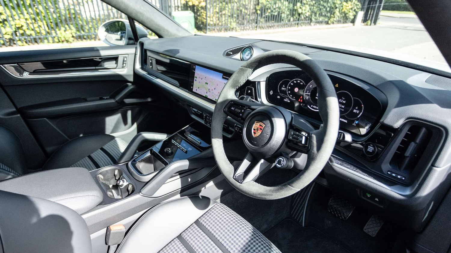Used Porsche Cayenne 2025 for sale - 75818873: Photo 12
