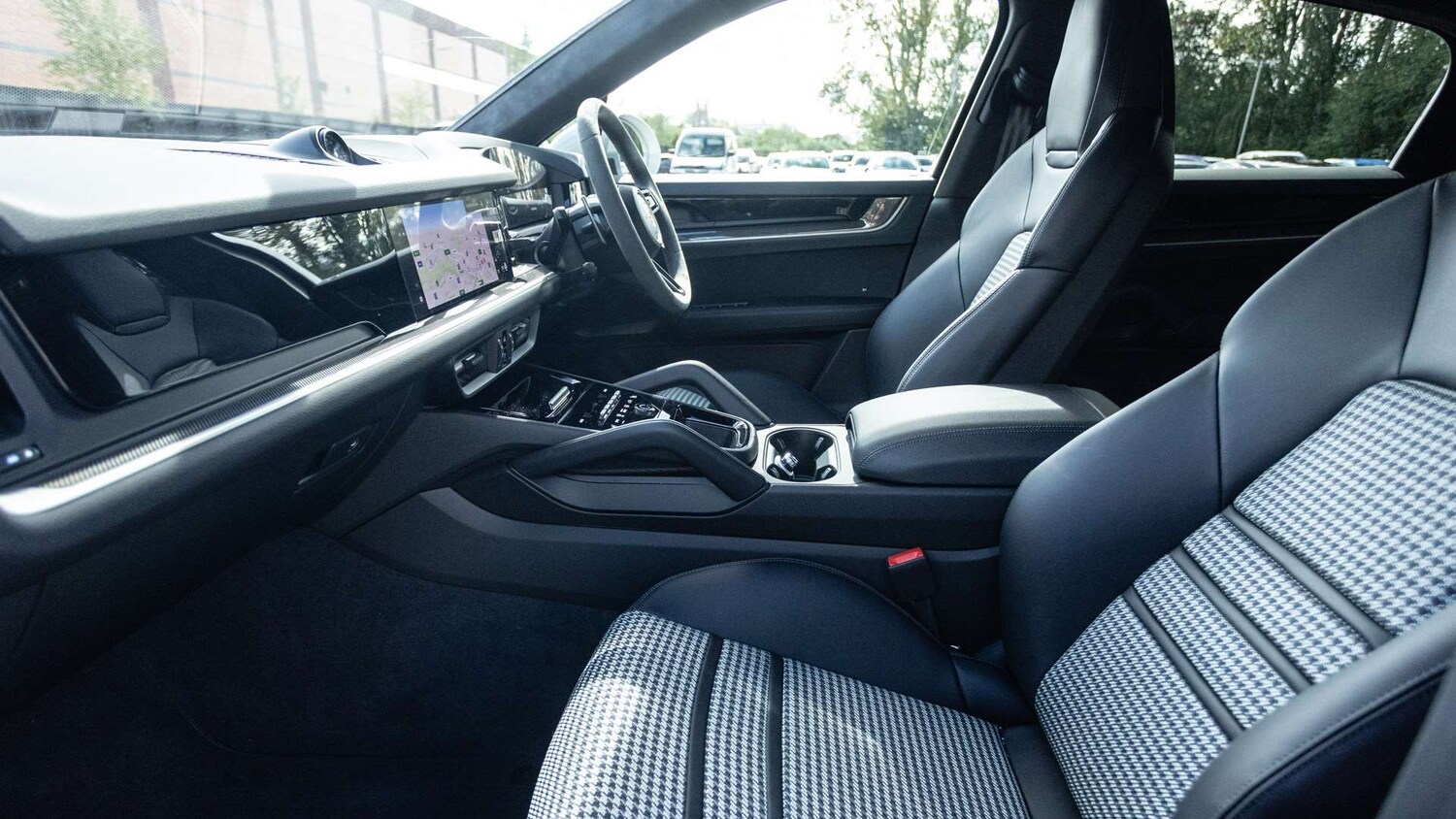 Used Porsche Cayenne 2025 for sale - 75818873: Photo 13
