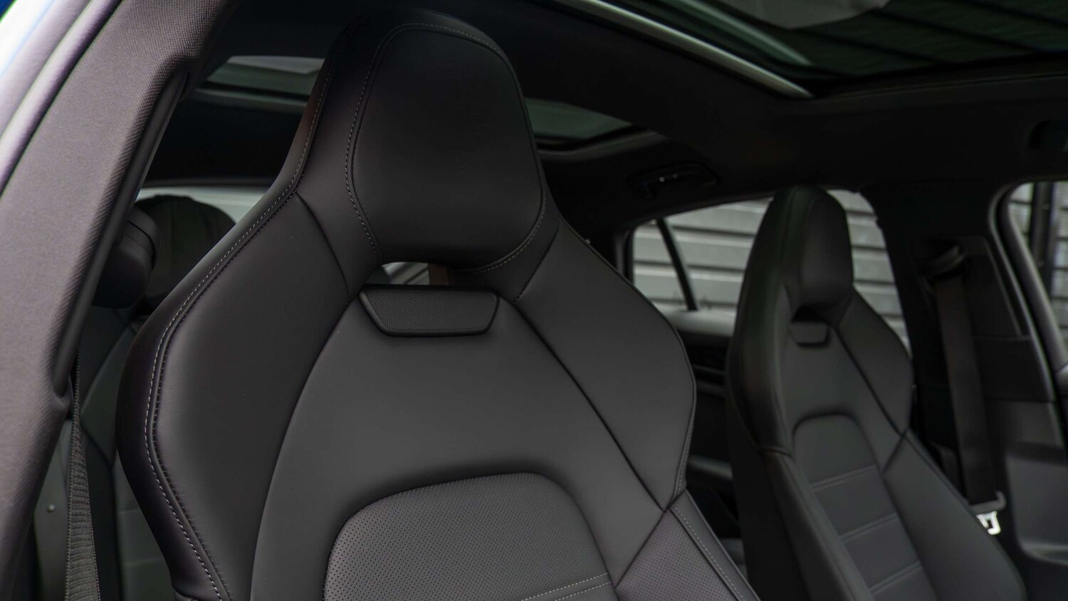 Used Porsche Panamera 2025 for sale - 77553060: Photo 15