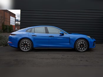 Used Porsche Panamera 2025 for sale - 77553060: Photo