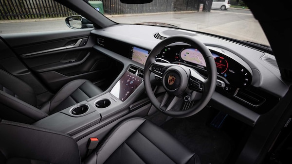 Used Porsche Taycan 2025 for sale - 75216891: Photo 13