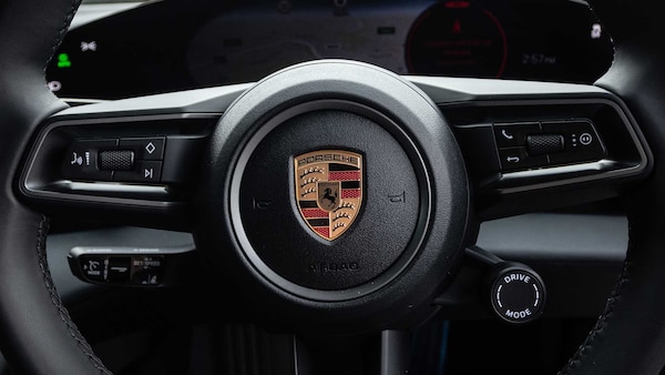 Used Porsche Taycan 2025 for sale - 75216891: Photo 20