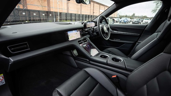Used Porsche Taycan 2025 for sale - 75216891: Photo 5