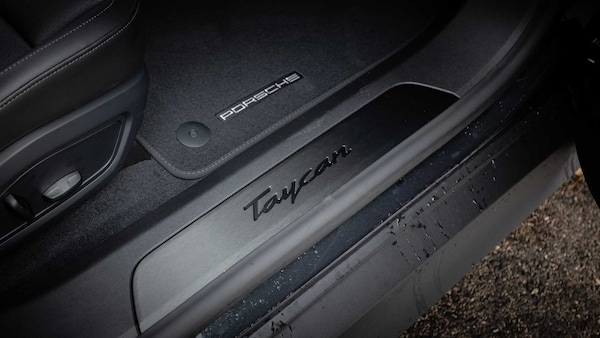 Used Porsche Taycan 2024 for sale - 75218309: Photo 31