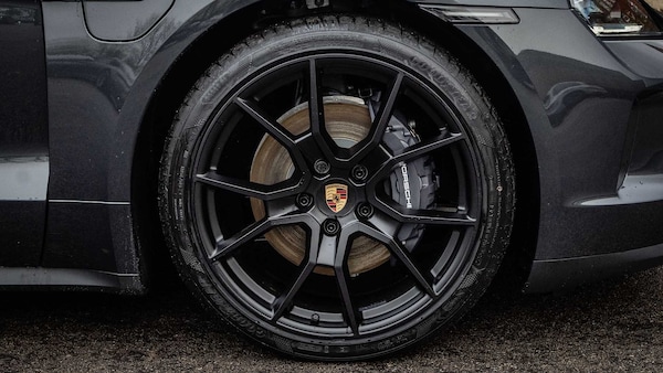 Used Porsche Taycan 2024 for sale - 75218309: Photo 6
