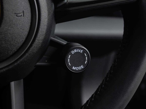 Used Porsche Taycan 2025 for sale - 75217166: Photo 19
