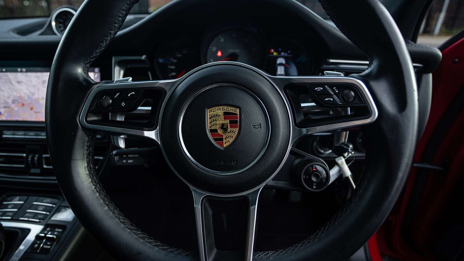 Used Porsche Macan 2021 for sale - 76636691: Photo 19