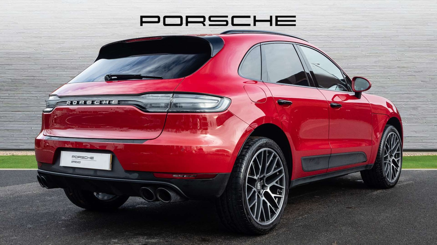 Used Porsche Macan 2021 for sale - 76636691: Photo 3