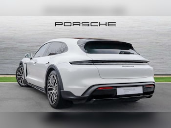Used Porsche Taycan 2022 for sale - 76319076: Photo