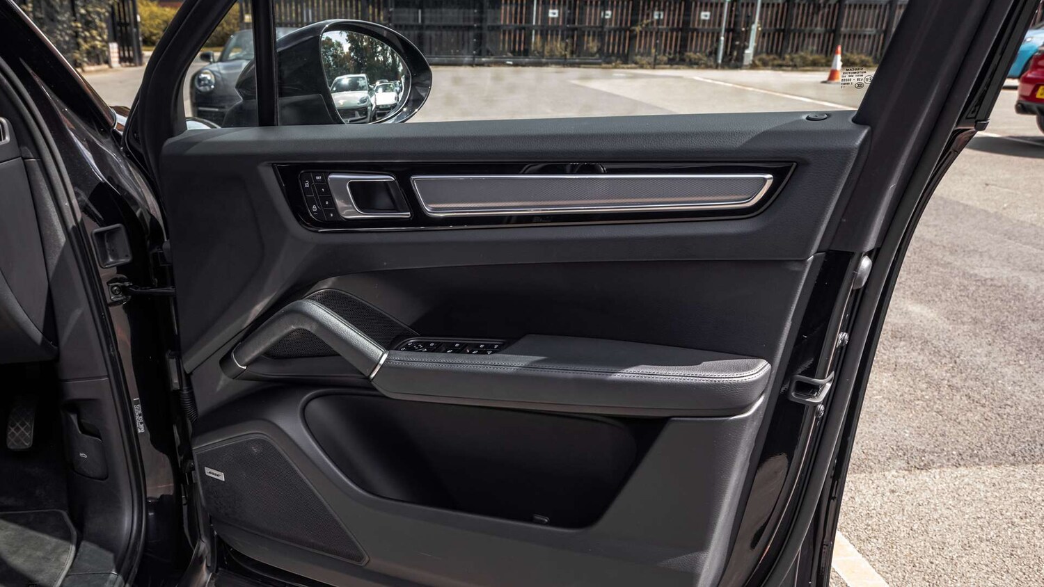 Used Porsche Cayenne 2022 for sale - 76351620: Photo 31