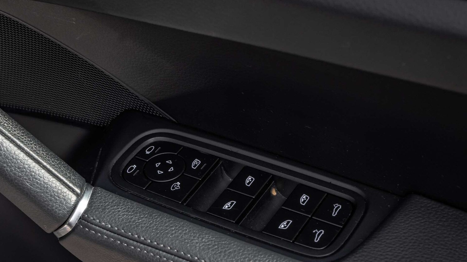 Used Porsche Cayenne 2022 for sale - 76351620: Photo 33