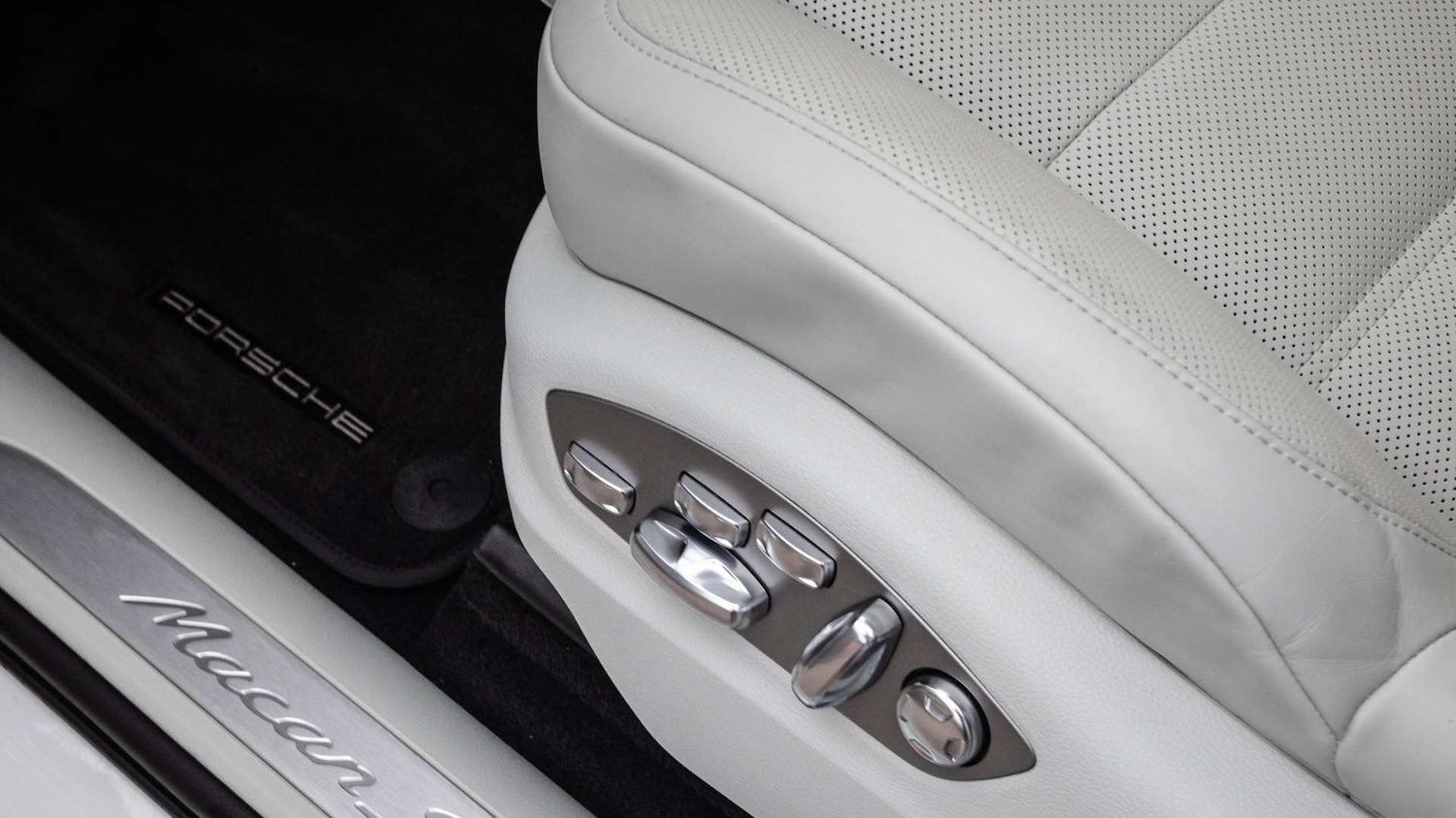 Used Porsche Macan 2022 for sale - 77740954: Photo 24