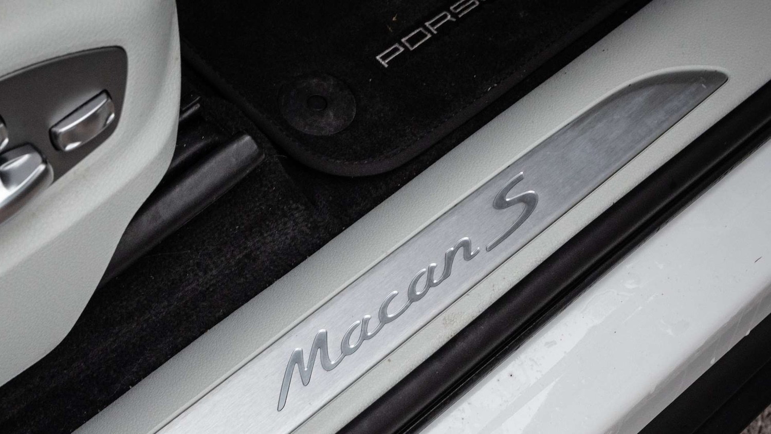 Used Porsche Macan 2022 for sale - 77740954: Photo 32