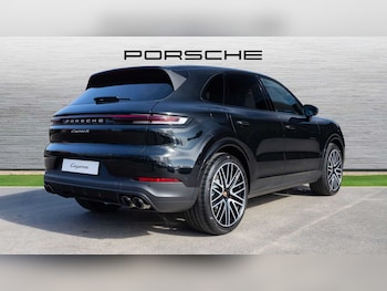 Used Porsche Cayenne 2025 for sale - 75218603: Photo