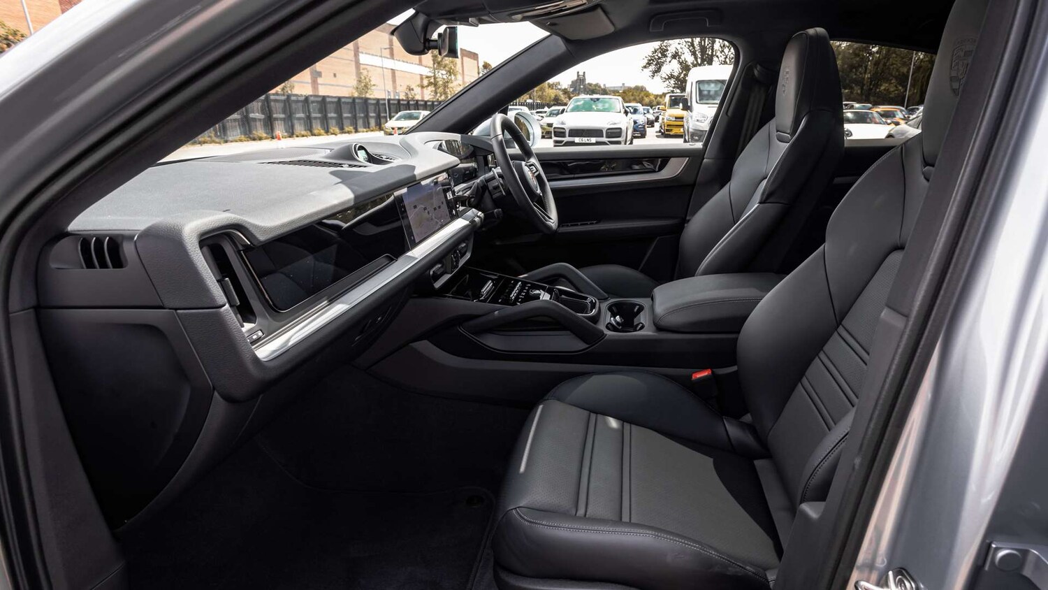 Used Porsche Cayenne 2025 for sale - 75968041: Photo 13