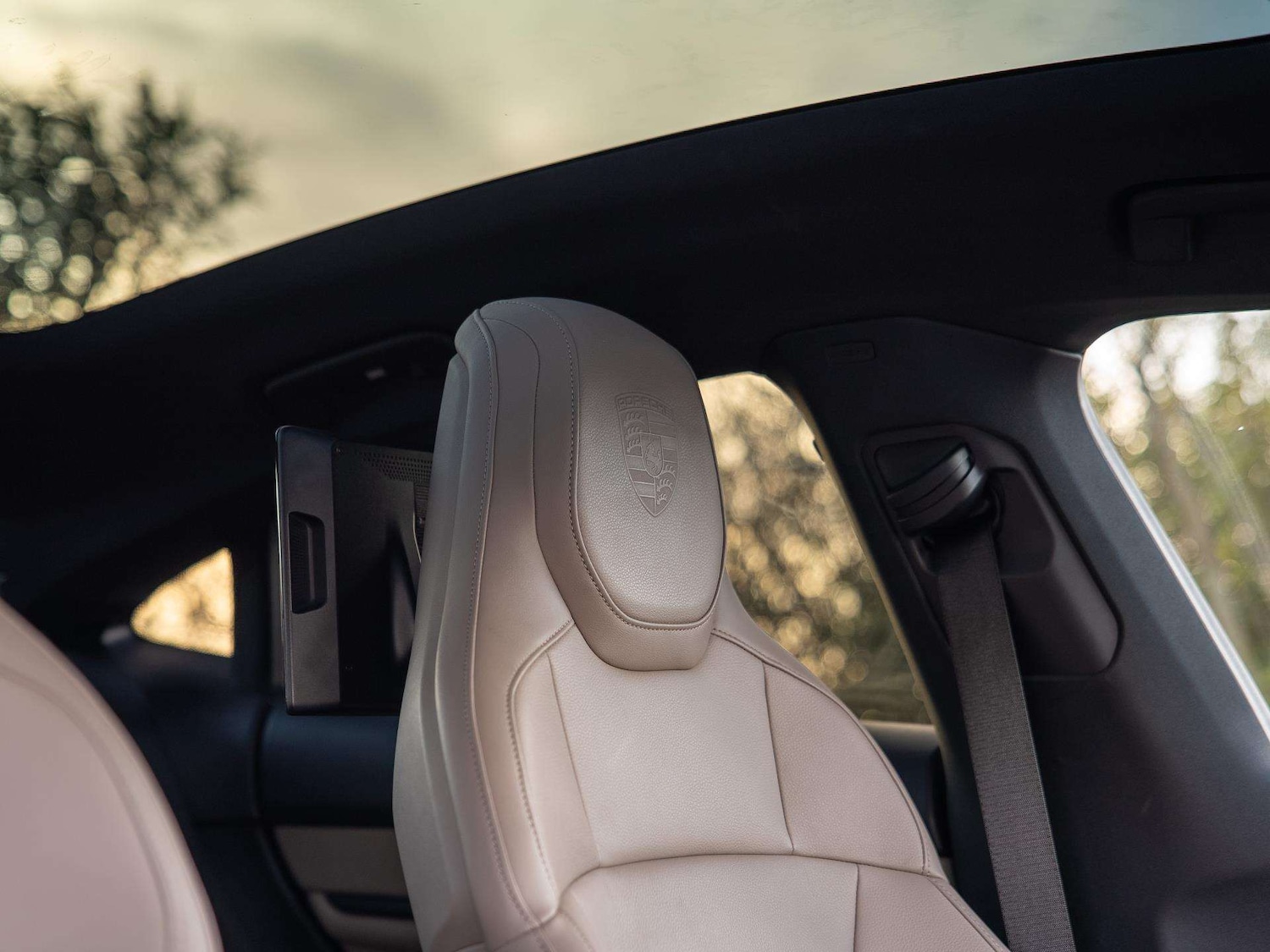 Used Porsche Taycan 2023 for sale - 77147293: Photo 12