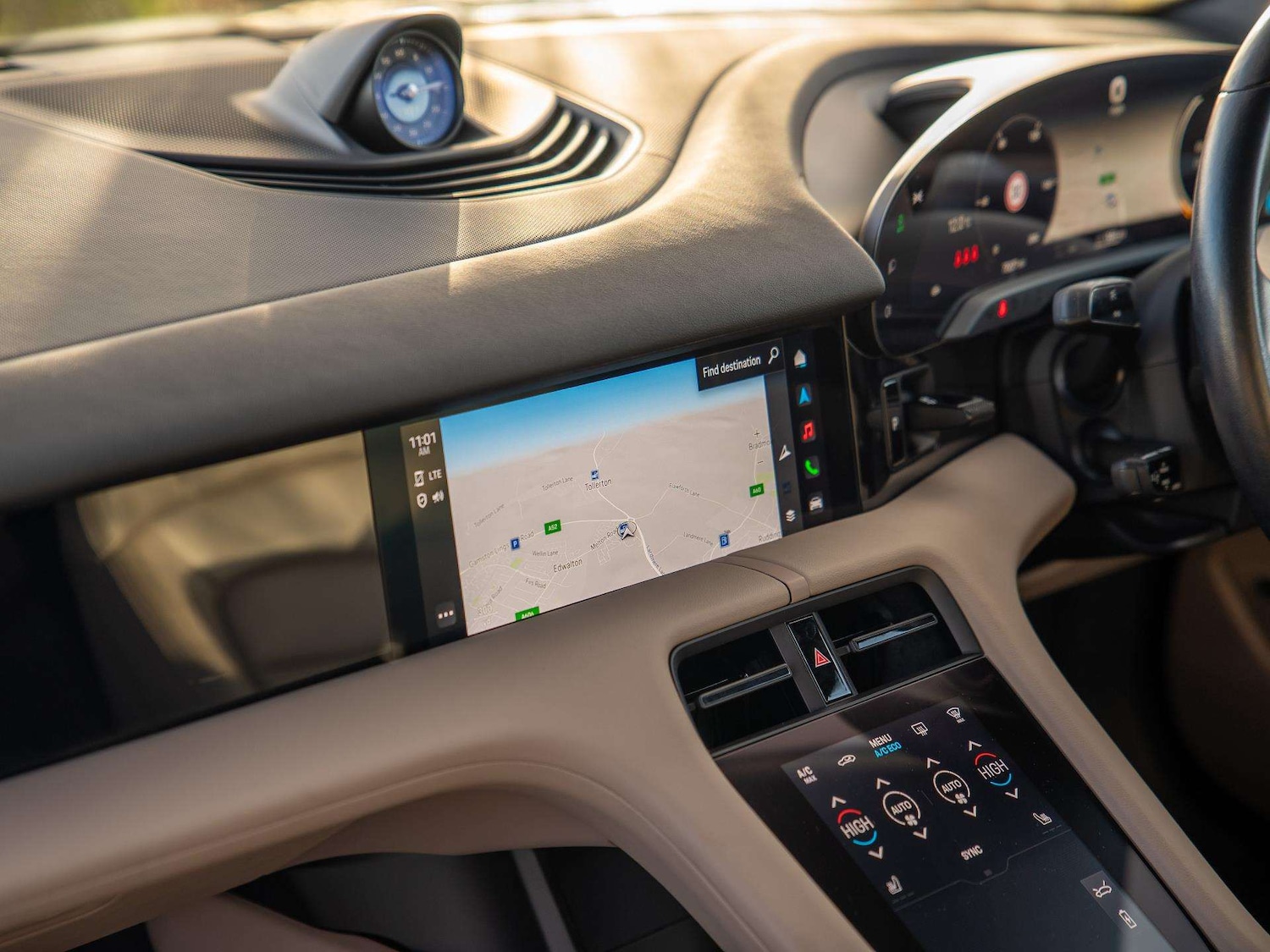 Used Porsche Taycan 2023 for sale - 77147293: Photo 20