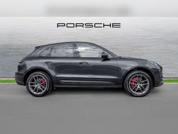 Used Porsche Macan 2023 for sale - 78432998: Photo