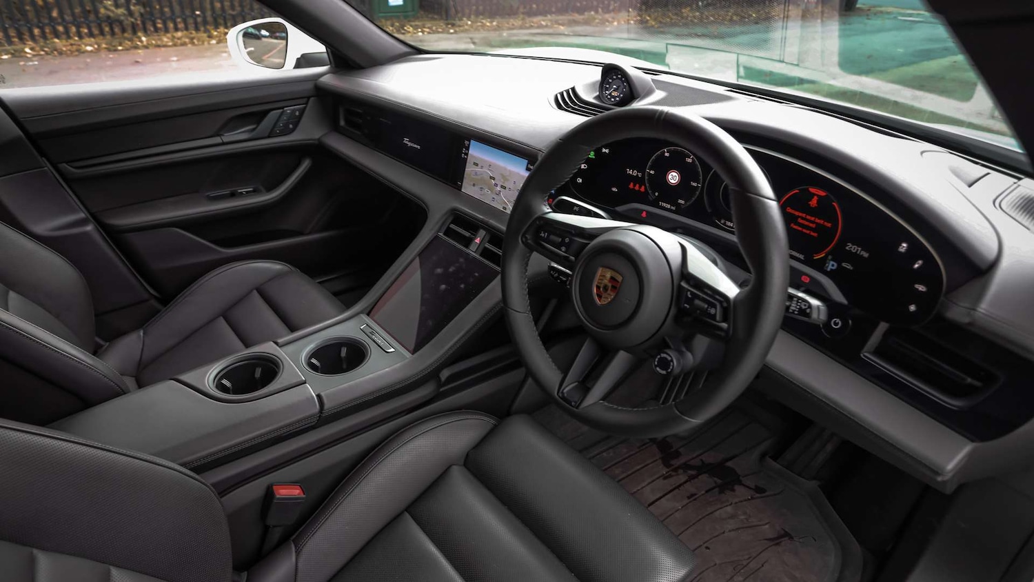 Used Porsche Taycan 2022 for sale - 76692136: Photo 12