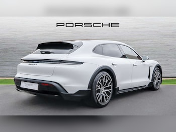 Used Porsche Taycan 2022 for sale - 76692136: Photo