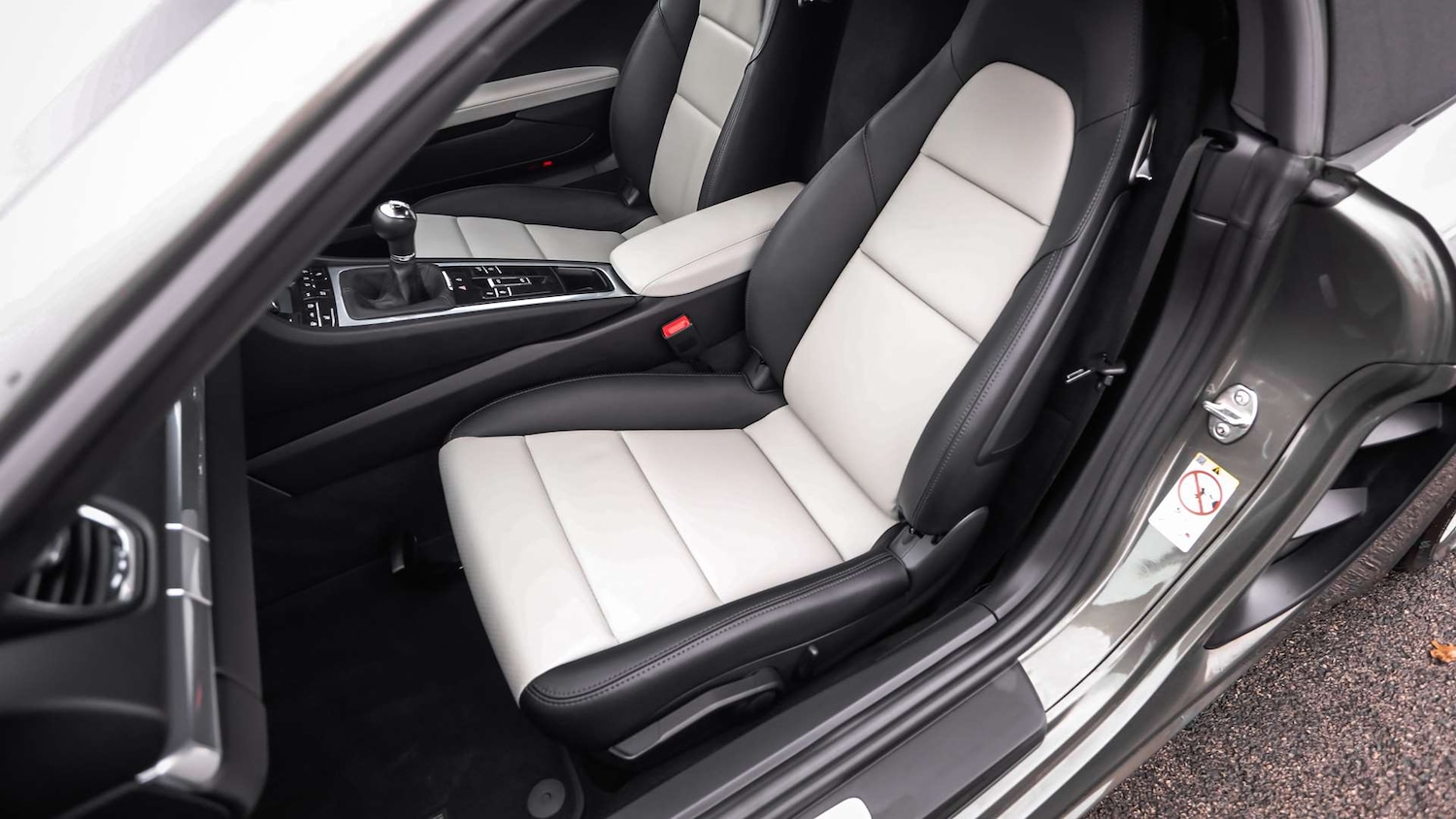 Used Porsche 718 Boxster 2024 for sale - 76902310: Photo 16