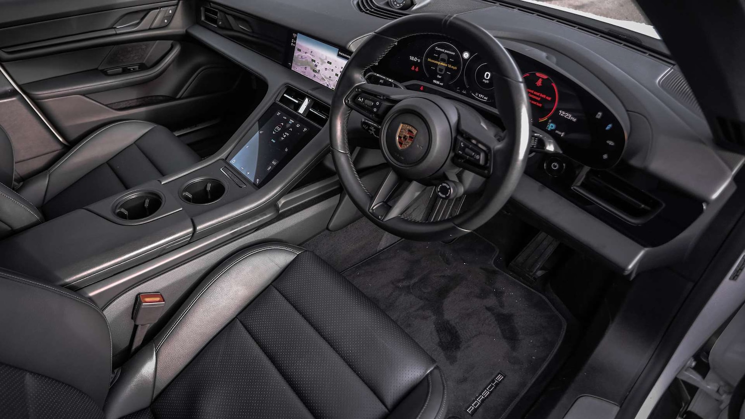 Used Porsche Taycan 2023 for sale - 76034763: Photo 12