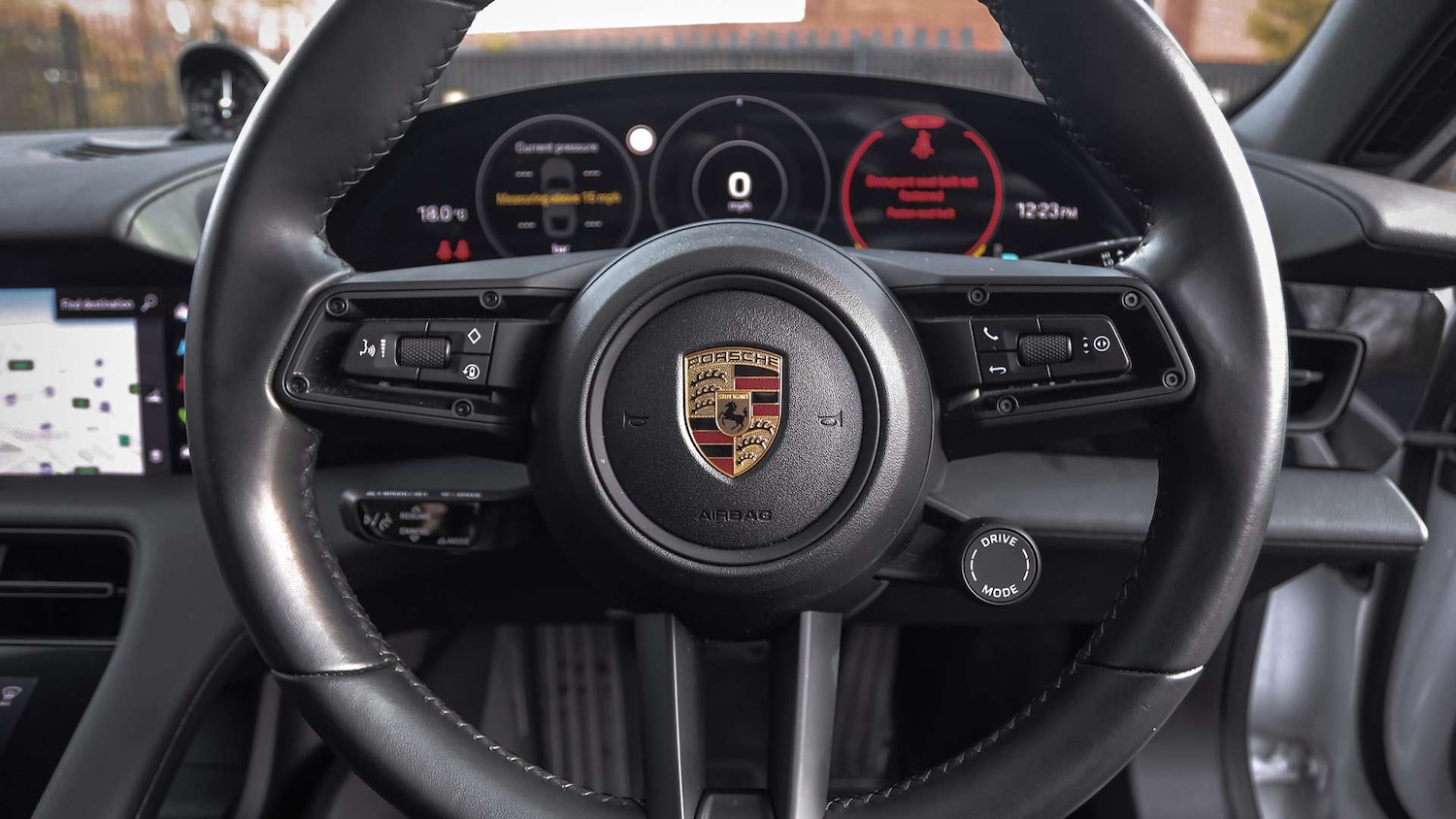 Used Porsche Taycan 2023 for sale - 76034763: Photo 13