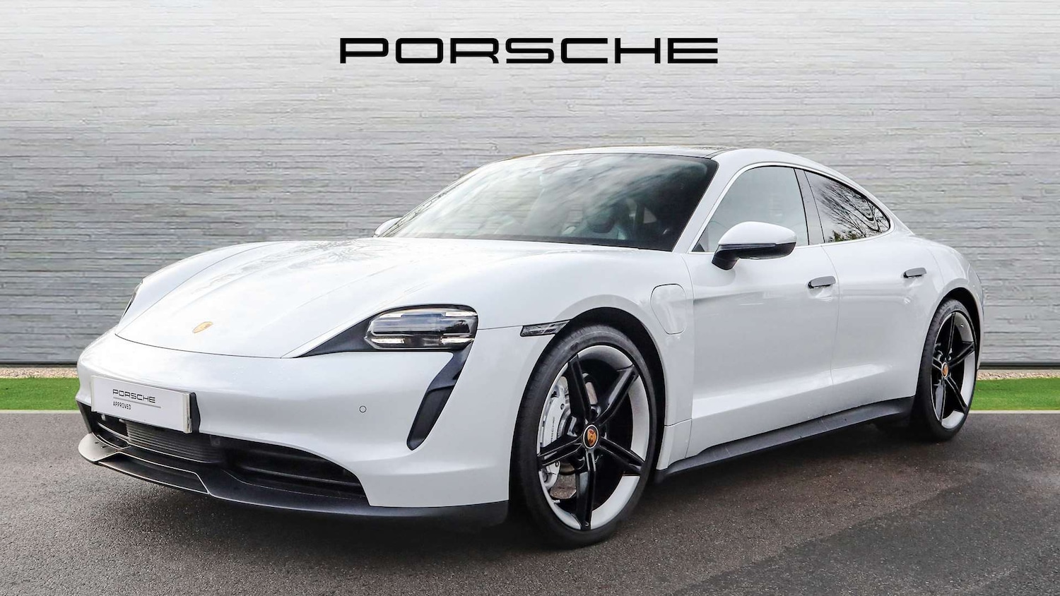 Used Porsche Taycan 2023 for sale - 76034763: Photo 2