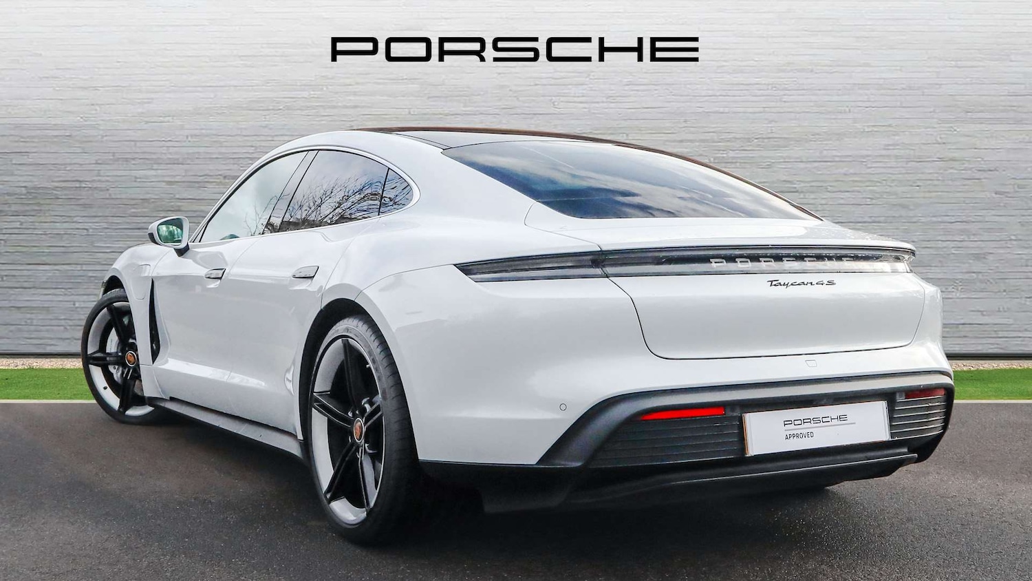 Used Porsche Taycan 2023 for sale - 76034763: Photo 4
