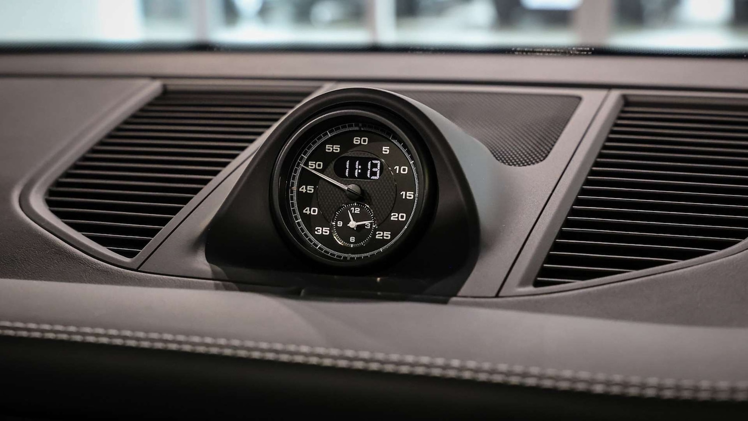 Used Porsche Macan 2024 for sale - 77158627: Photo 18