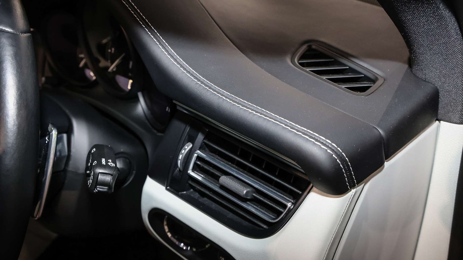 Used Porsche Macan 2024 for sale - 77158627: Photo 25