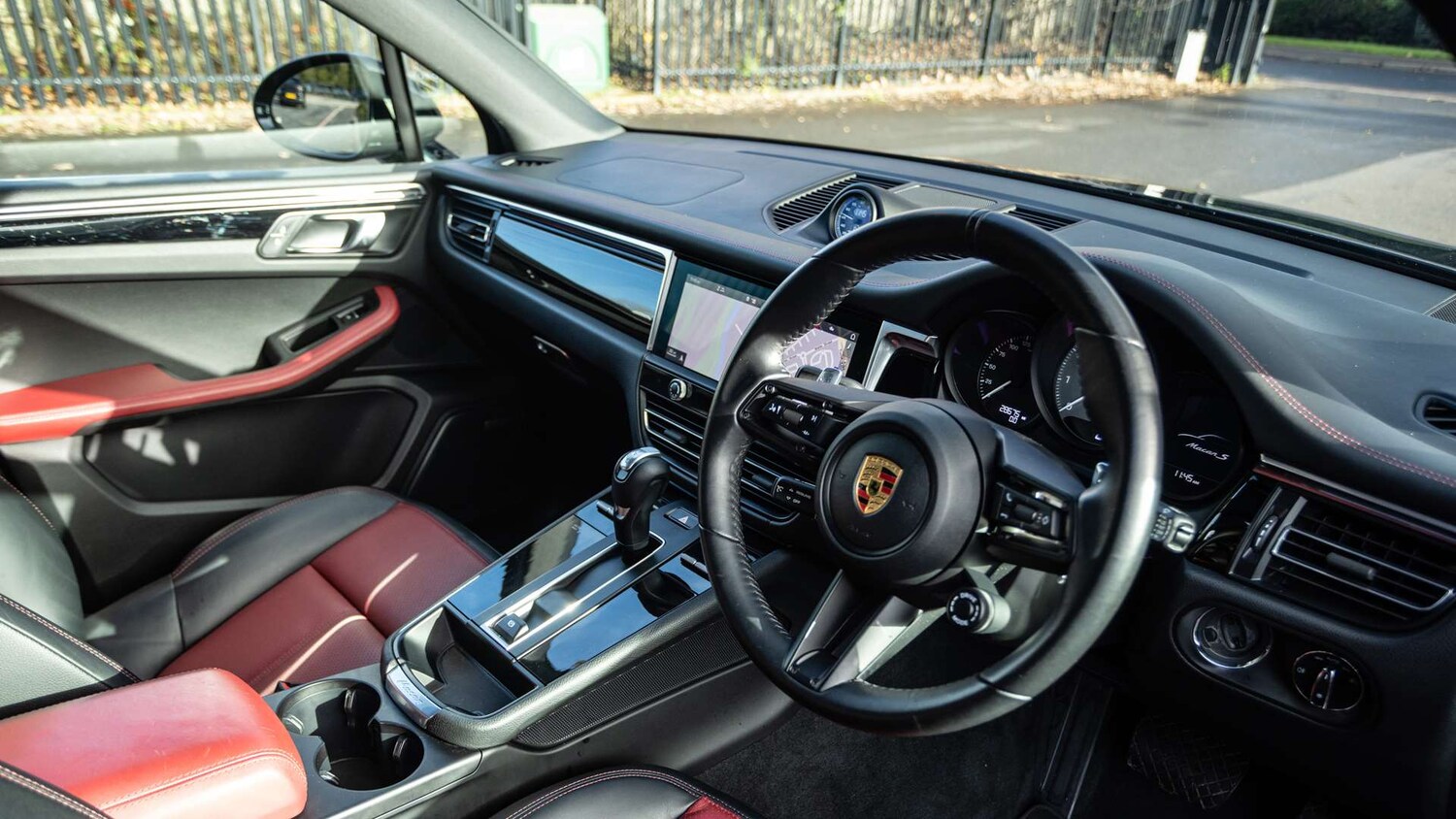 Used Porsche Macan 2021 for sale - 78052471: Photo 13