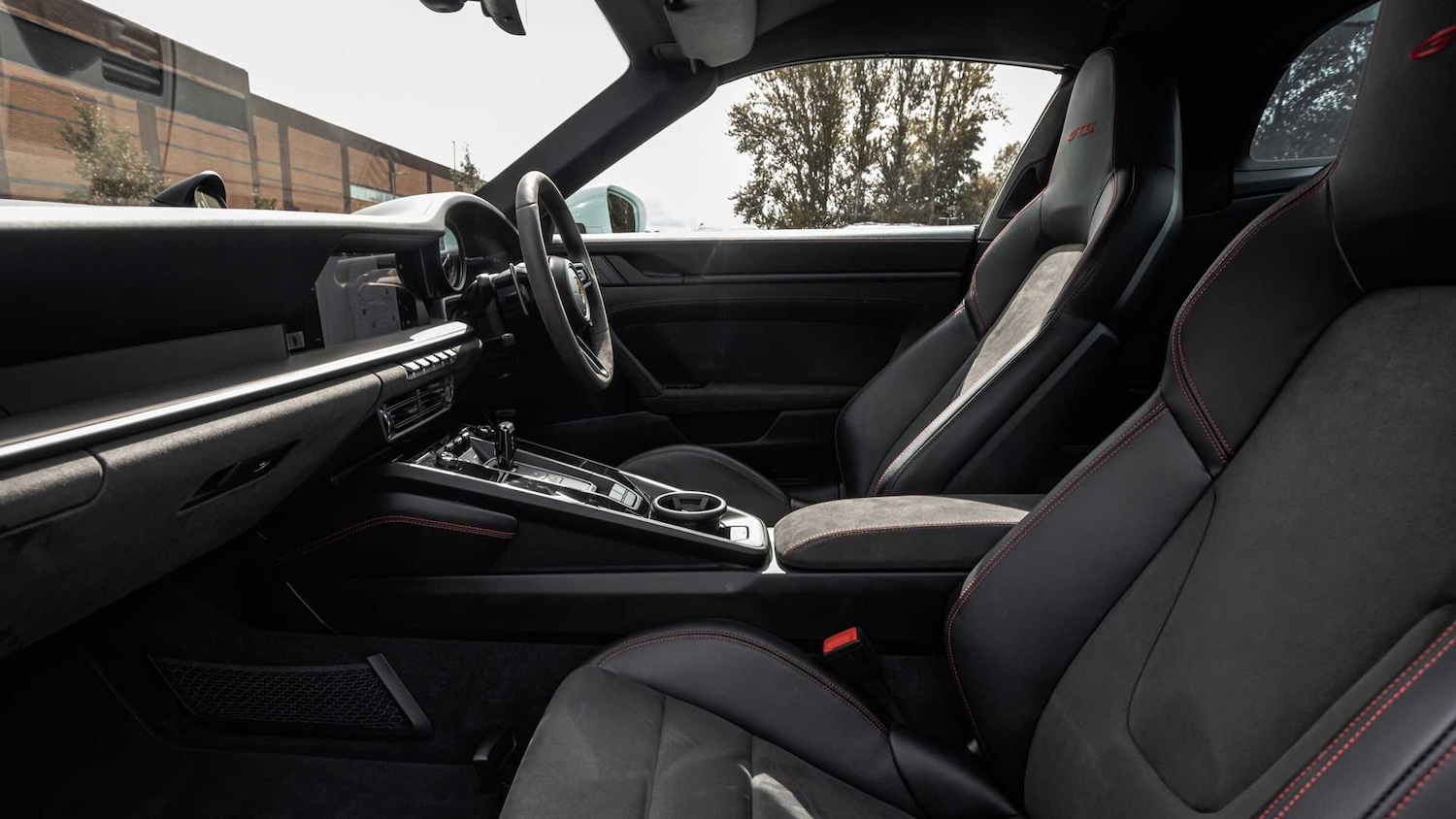 Used Porsche 911 2022 for sale - 75699575: Photo 15