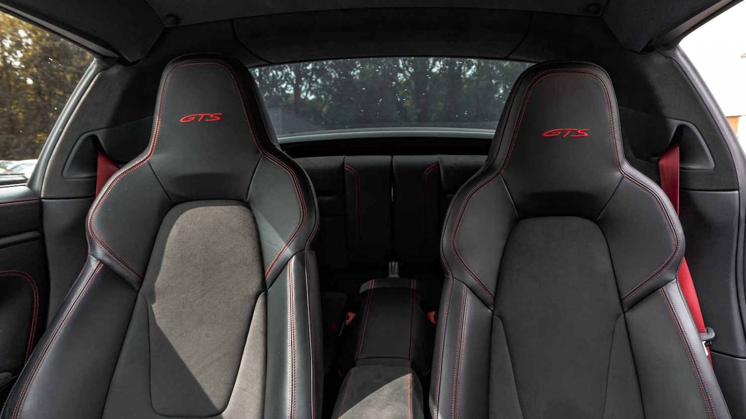 Used Porsche 911 2022 for sale - 75699575: Photo 17