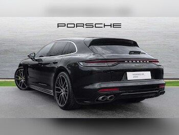 Used Porsche Panamera 2023 for sale - 76745972: Photo