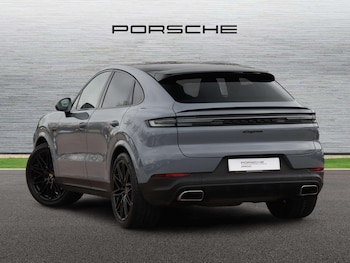 Used Porsche Cayenne 2023 for sale - 78707543: Photo